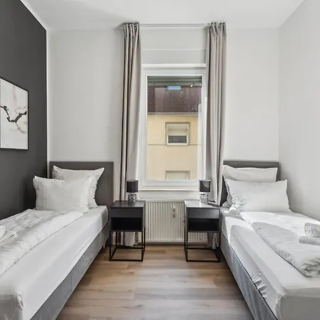 Shiny Homes - Modern & Cozy Stay In Bielefeld Mitte Exterior photo